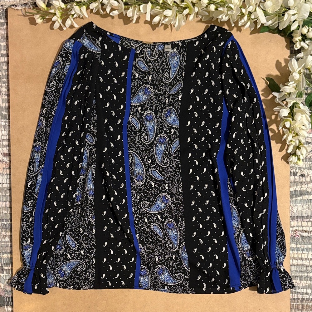.✦ ݁˖Flash Sale.✦ ݁˖ T Tahari Paisley Blouse